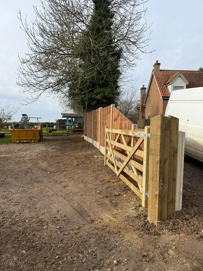 Garden Fencing Norfolk 12